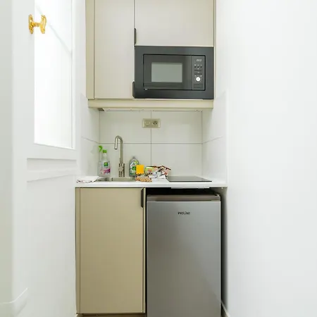 Apartamento Le Brad Pitt - Passy Tour Eiffel A Pied- 4 Personnes - Logement Entierement Climatise *