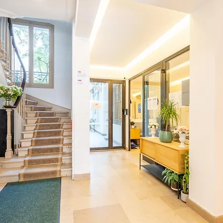 Le Brad Pitt - Passy Tour Eiffel A Pied- 4 Personnes - Logement Entierement Climatise Apartamento