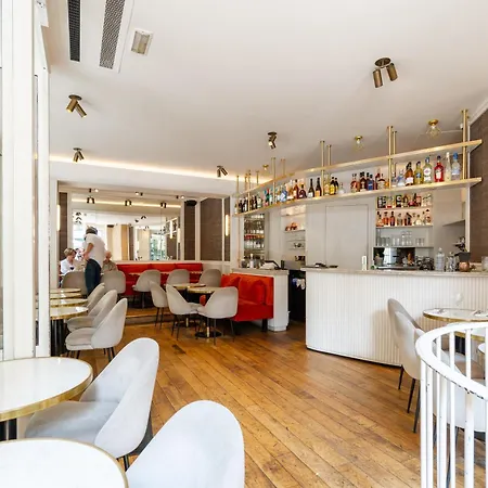 Le Brad Pitt - Passy Tour Eiffel A Pied- 4 Personnes - Logement Entierement Climatise * Paris