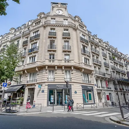 Apartamento Le Brad Pitt - Passy Tour Eiffel A Pied- 4 Personnes - Logement Entierement Climatise *